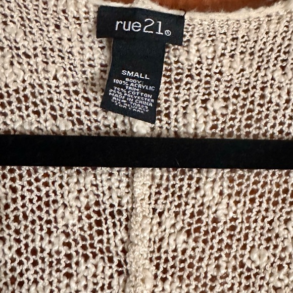 Rue21 Cream Knit Cardigan with Lace Detail - Picture 3 of 5